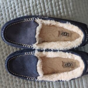 Ugh sherpa slippers
